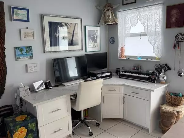 South Palm Beach, FL 33480,4001 S Ocean BLVD 218