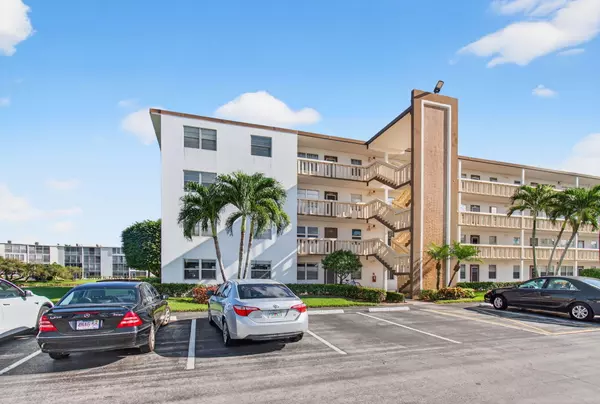 Boca Raton, FL 33434,1018 Guildford A