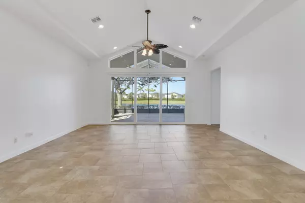 Port Saint Lucie, FL 34986,9212 Short Chip CIR