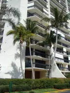 2400 Presidential WAY 403, West Palm Beach, FL 33401