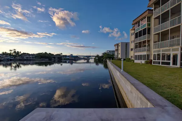 632 Snug Harbor DR D15, Boynton Beach, FL 33435