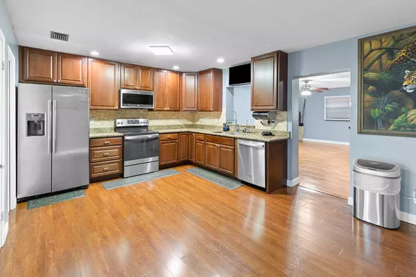 Fort Pierce, FL 34951,7406 Salerno RD