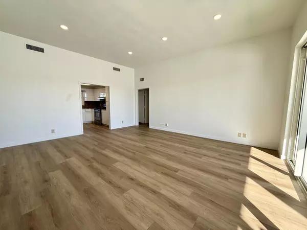 Delray Beach, FL 33483,1165 E Atlantic AVE A