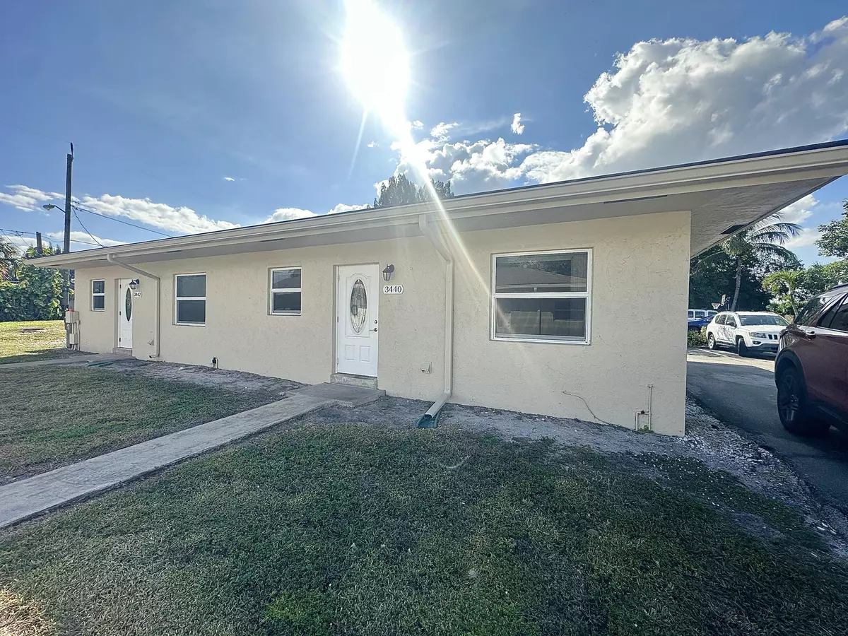 Lake Worth, FL 33461,3434 State ST 3440