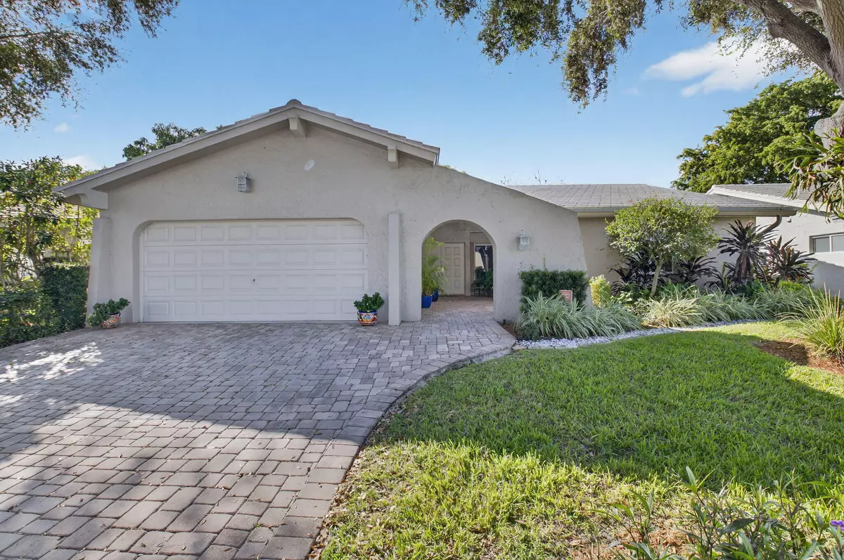 Boca Raton, FL 33433,5656 Pinecrest CIR