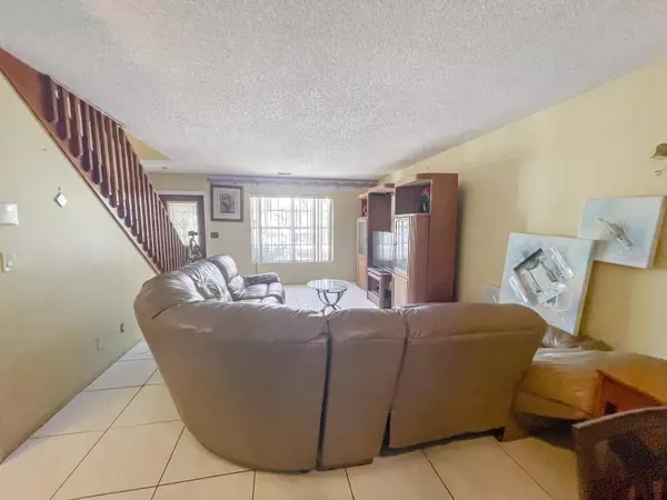 Lake Worth, FL 33462,6058 Bania Wood CIR