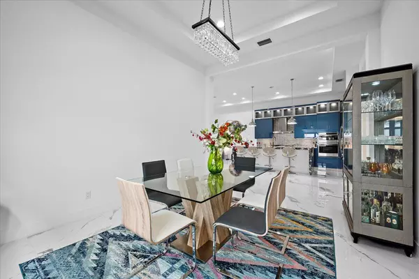 Palm Beach Gardens, FL 33418,13673 Artisan CIR