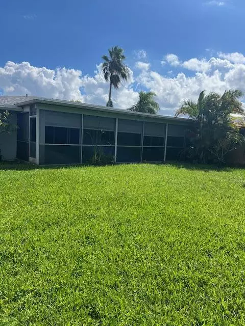 Royal Palm Beach, FL 33411,153 Meadowlark DR