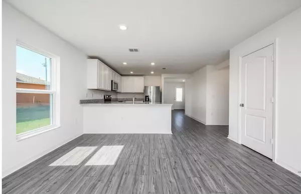 Fort Pierce, FL 34947,5236 Imagination DR