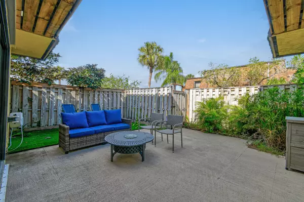 Jupiter, FL 33458,110 N Delaware BLVD 9b