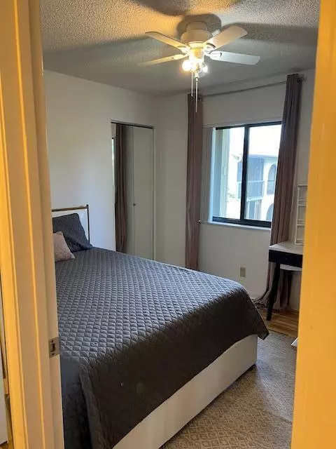 Greenacres, FL 33463,312 Knotty Pine CIR B2