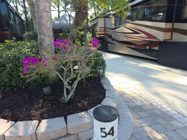 Port Saint Lucie, FL 34986,54 NW Boundary DR