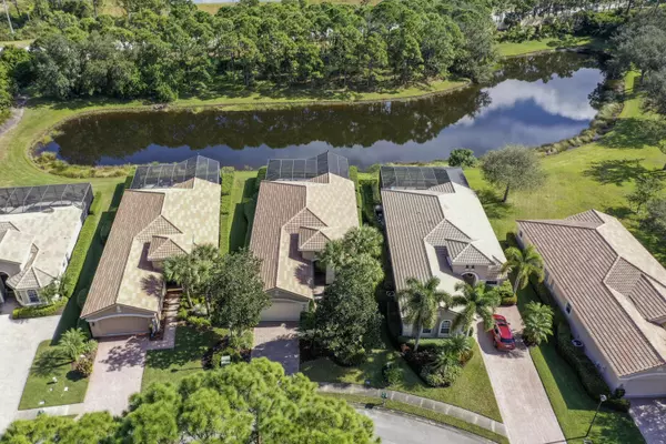 Port Saint Lucie, FL 34986,9009 Houndslake CT