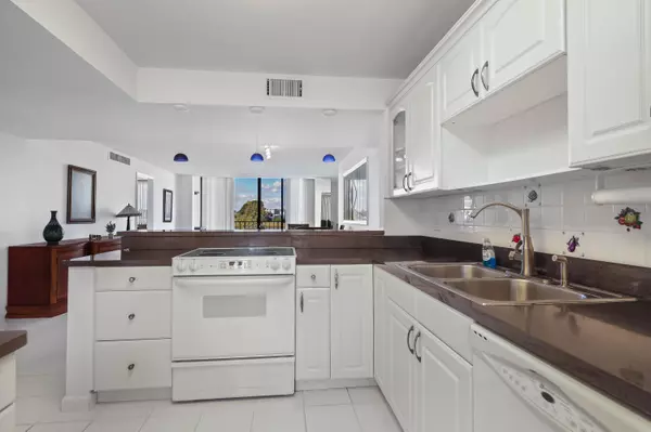 Lake Worth, FL 33467,4838 Esedra CT 203