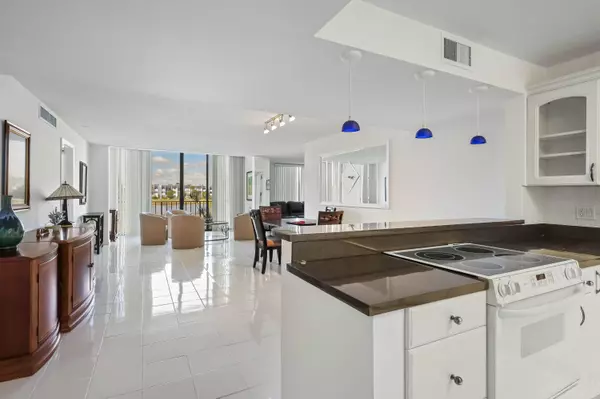 Lake Worth, FL 33467,4838 Esedra CT 203