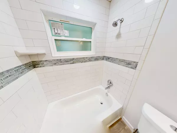 Vero Beach, FL 32962,659 SW 4th PL