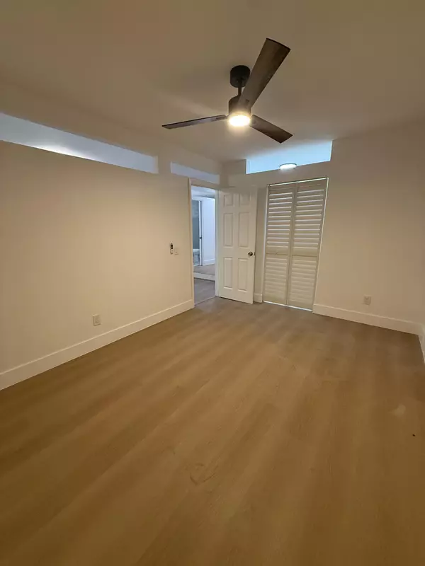 Lantana, FL 33462,726 S 11th ST