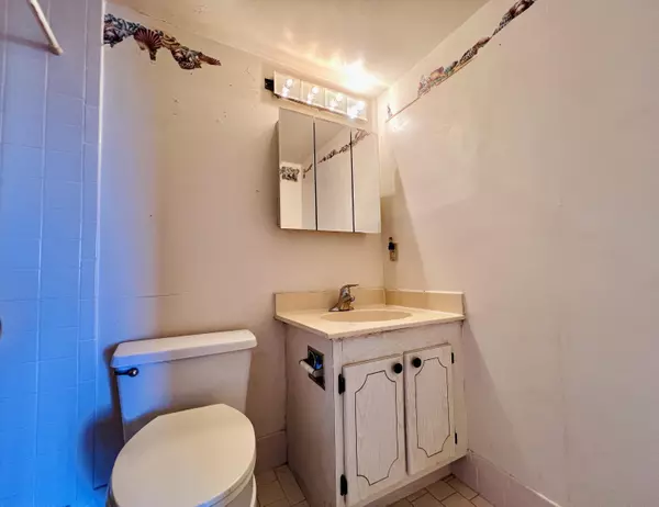 West Palm Beach, FL 33417,323 Southampton B