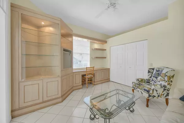 Lake Worth, FL 33449,10172 Andover Coach CIR G2