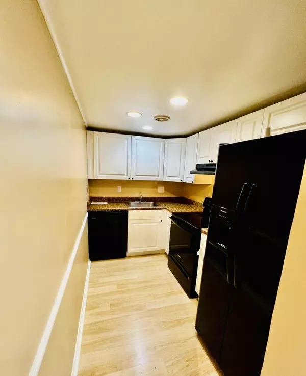 Boca Raton, FL 33486,618 NW 13th ST 34