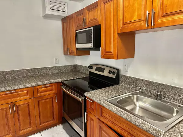 Fort Lauderdale, FL 33312,4732 SW 33 AVE 102