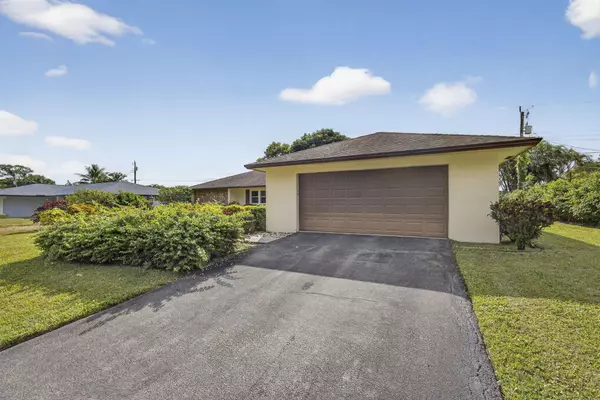 Lake Worth, FL 33467,19 E Arch DR