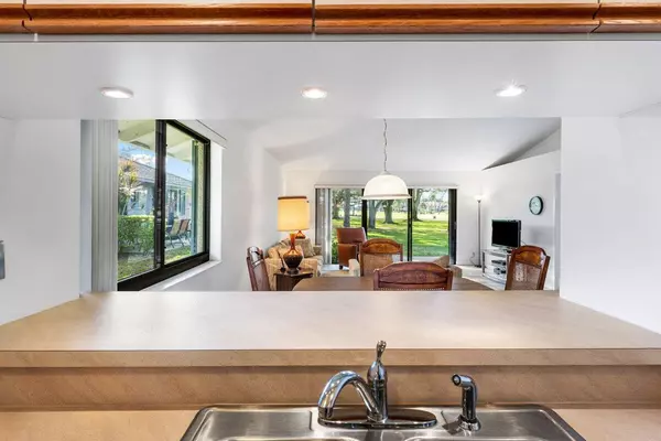 Palm Beach Gardens, FL 33418,605 Club DR