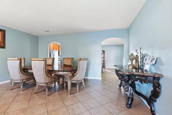 West Palm Beach, FL 33413,799 Quartz TER