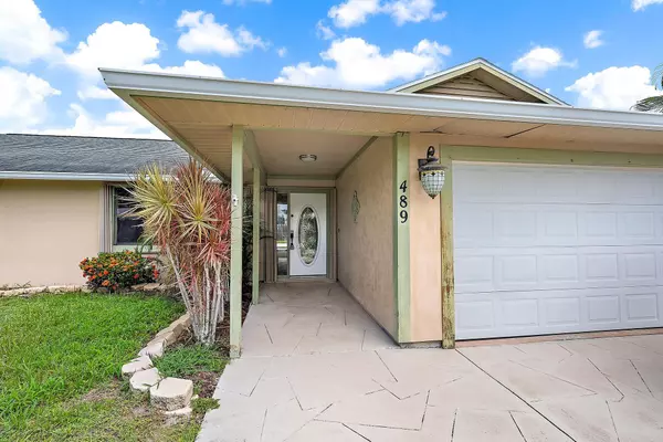489 SE Evergreene TER, Port Saint Lucie, FL 34983