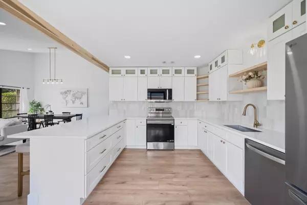 West Palm Beach, FL 33417,4451 Willow Pond RD B