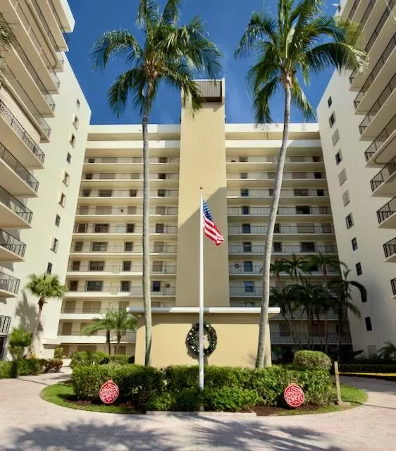 Jensen Beach, FL 34957,10044 S Ocean DR 1004