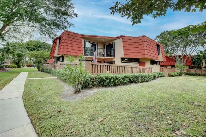 Boca Raton, FL 33433,8279 Severn DR C