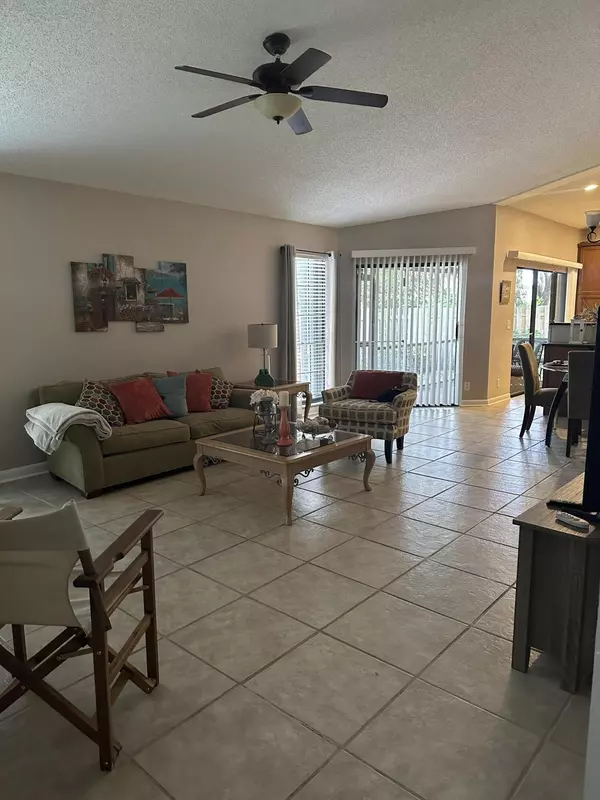 Wellington, FL 33414,1739 NE Shoreside CIR