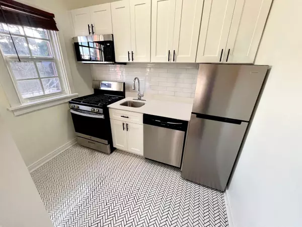 West Palm Beach, FL 33401,623 Park PL 19