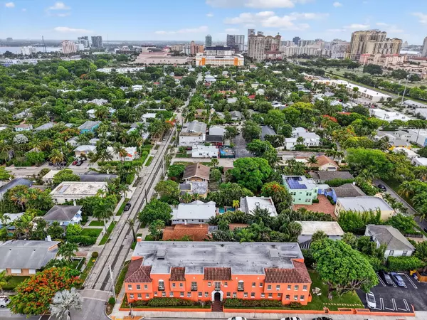 West Palm Beach, FL 33401,623 Park PL 19