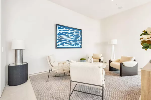 West Palm Beach, FL 33401,200 Arkona CT 2501 Ph-G