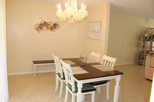 Boynton Beach, FL 33436,9825 Bischofia Tree WAY B