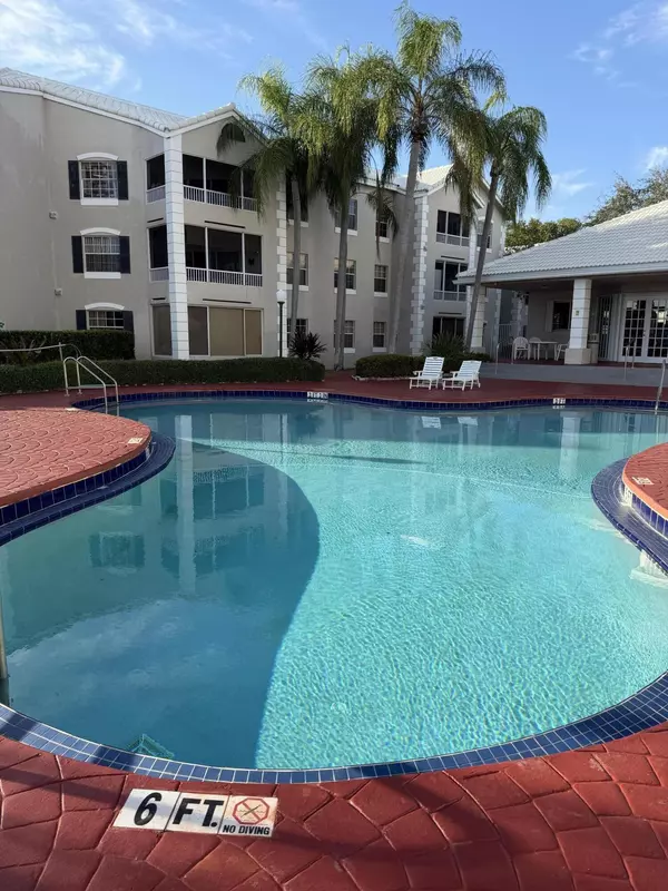 Oakland Park, FL 33309,2880 N Oakland Forest DR 106