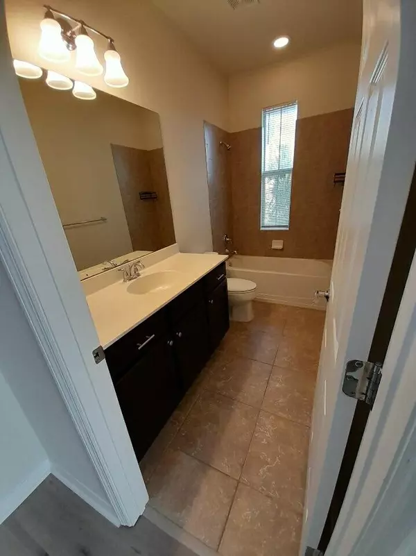 Jupiter, FL 33458,2812 N Bismark LN