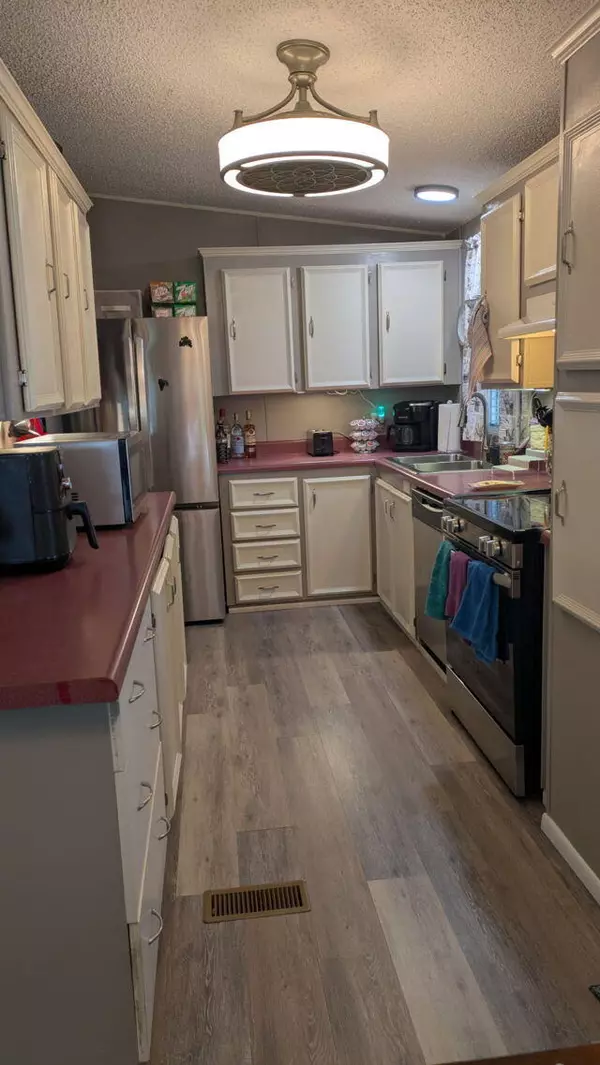 Fort Pierce, FL 34982,129 Sandhill BLVD