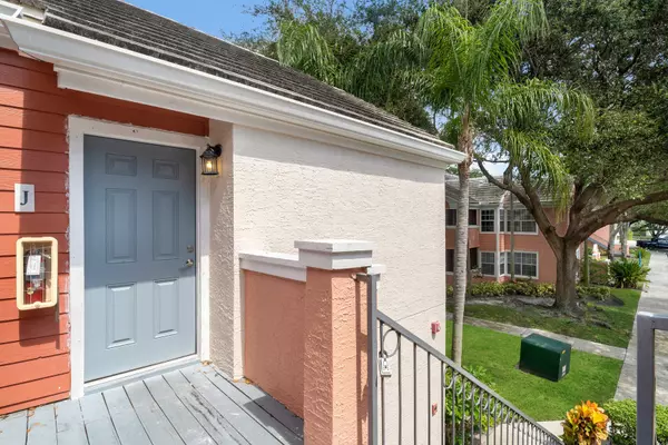 Delray Beach, FL 33444,1055 Crystal WAY J