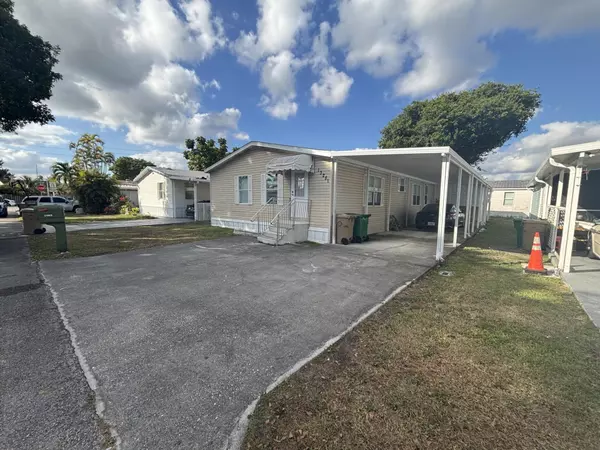 Davie, FL 33325,13281 SW 10th MNR