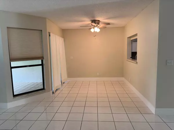 Greenacres, FL 33467,3242 Perimeter DR