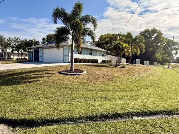 Port Saint Lucie, FL 34984,455 SE Cork RD