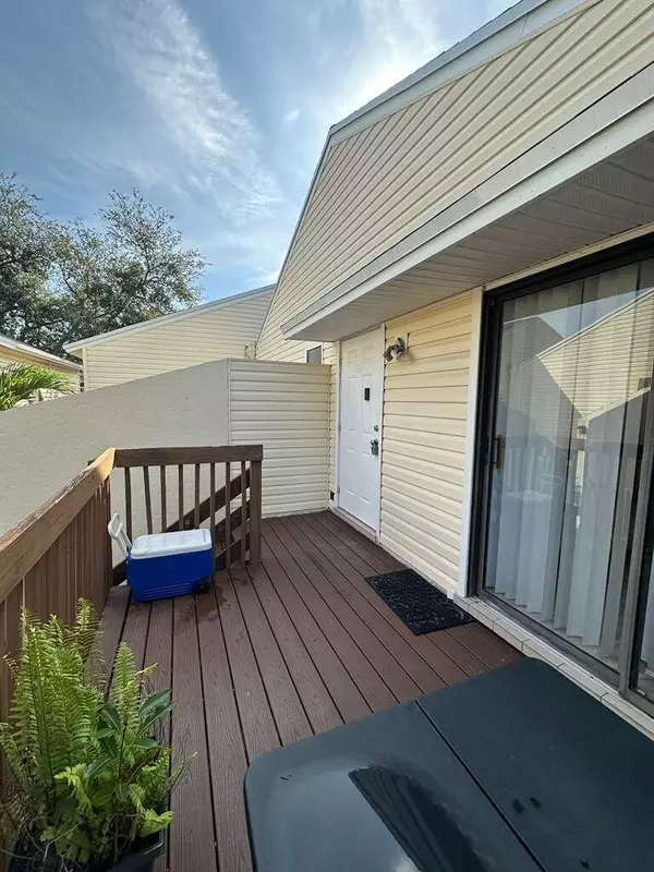 637 N Executive Center DR 203, West Palm Beach, FL 33401