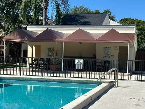 West Palm Beach, FL 33401,637 N Executive Center DR 203