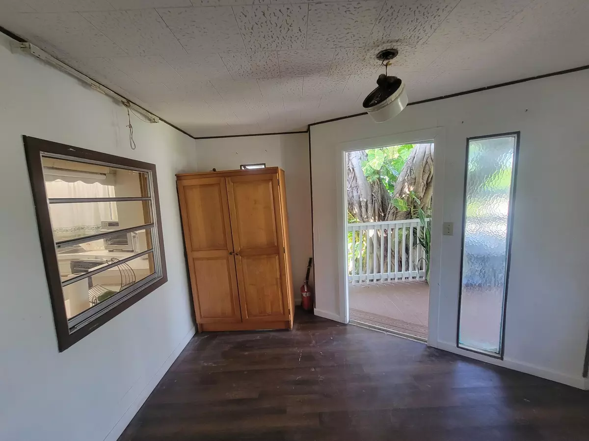 West Palm Beach, FL 33415,4882 S Katrina CIR