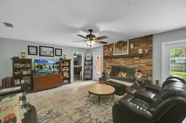 Fort Pierce, FL 34981,2601 Gray Twig LN