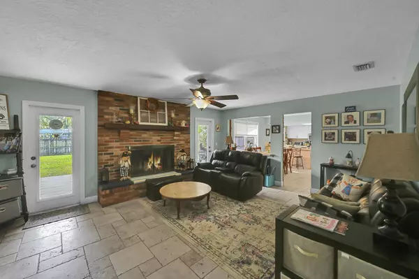 Fort Pierce, FL 34981,2601 Gray Twig LN