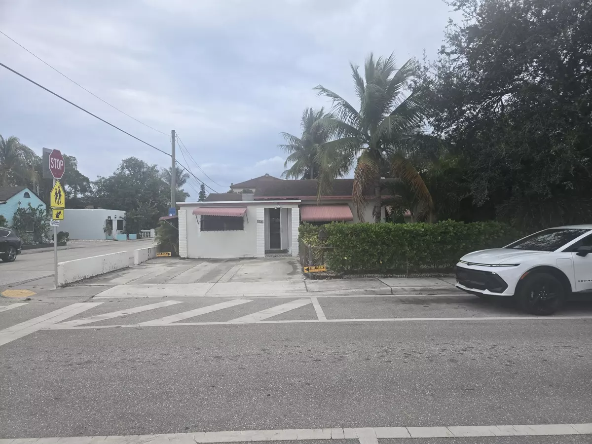 Lake Worth Beach, FL 33460,930 N K ST